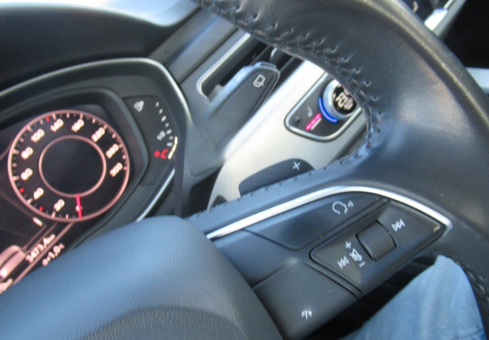 Audi A4 Avant 35 TDI design foto 12