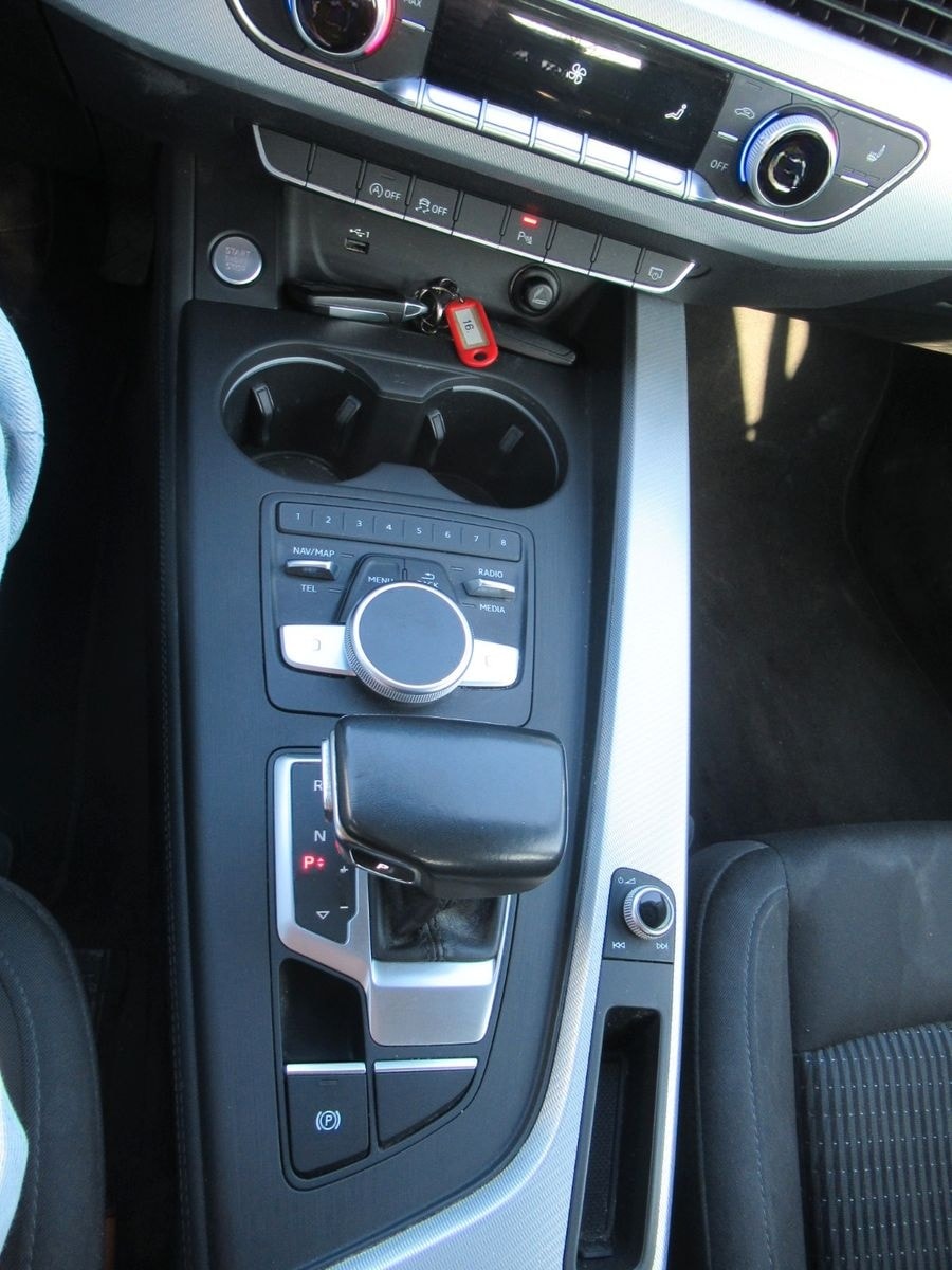 Audi A4 Avant 35 TDI design foto 17