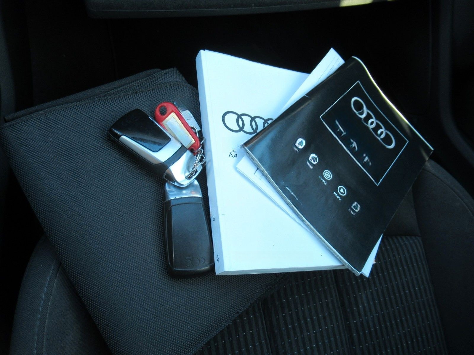 Audi A4 Avant 35 TDI design foto 18