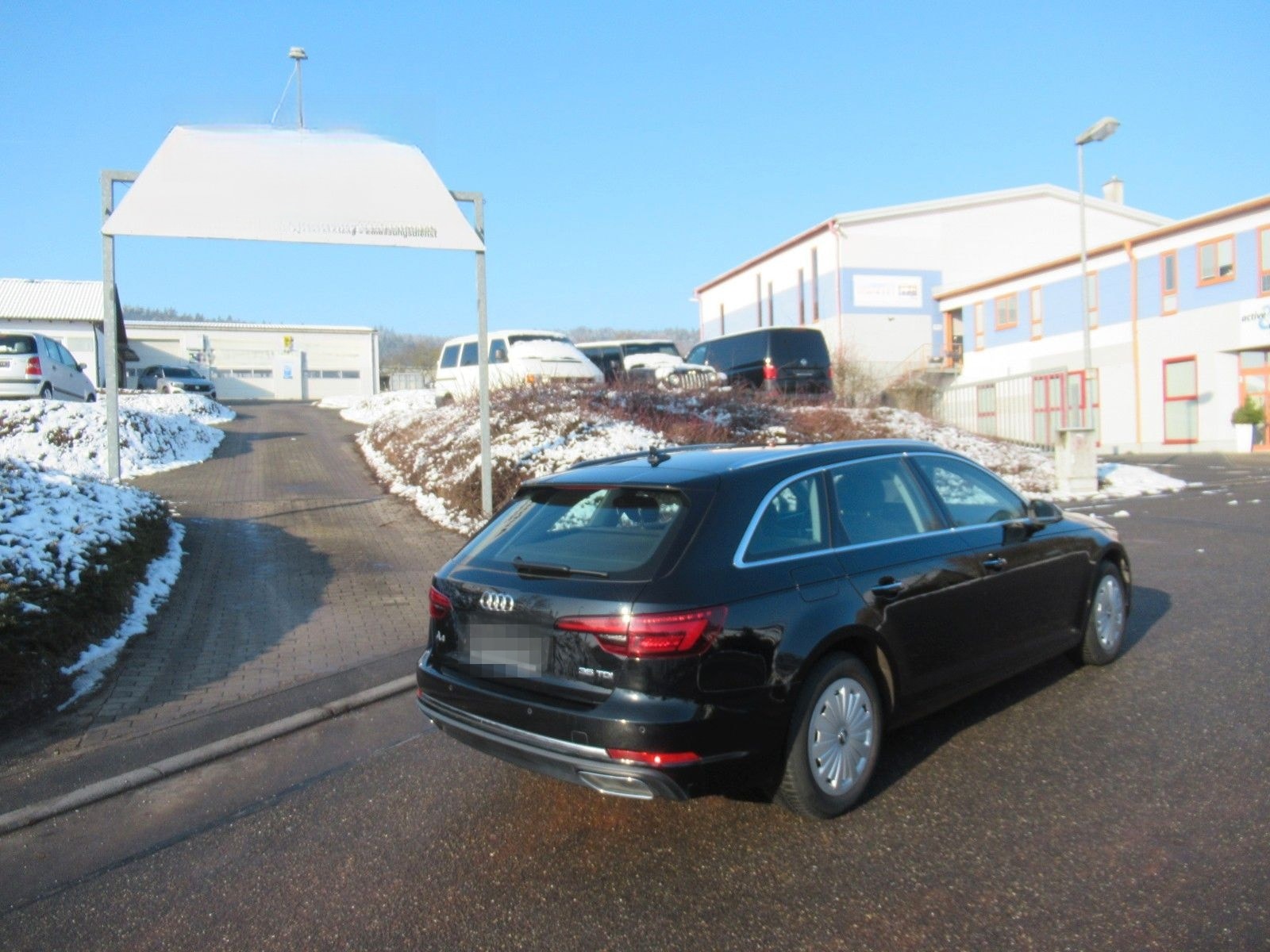 Audi A4 Avant 35 TDI design foto 3