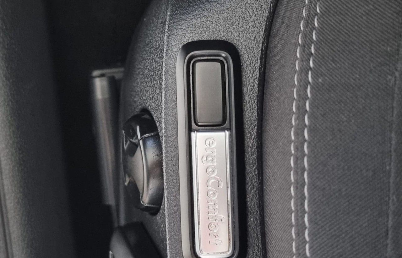 Volkswagen Passat 2.0 TDI DSG,MATRIX,KAMERA,AHK,ACC+LANE foto 16