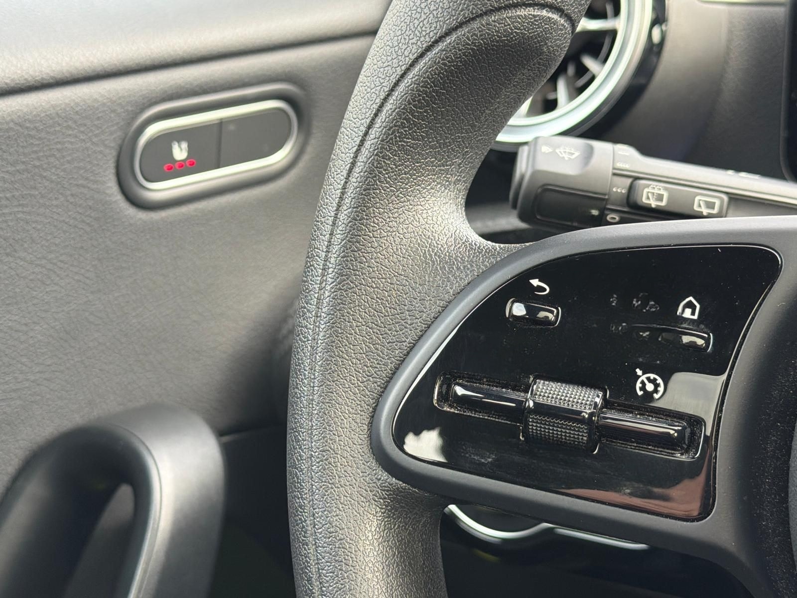 Mercedes-Benz A 200 CDI/1.Hd/AMBIENTE/NAVI/CAM/PANO/SHZ/LED foto 18