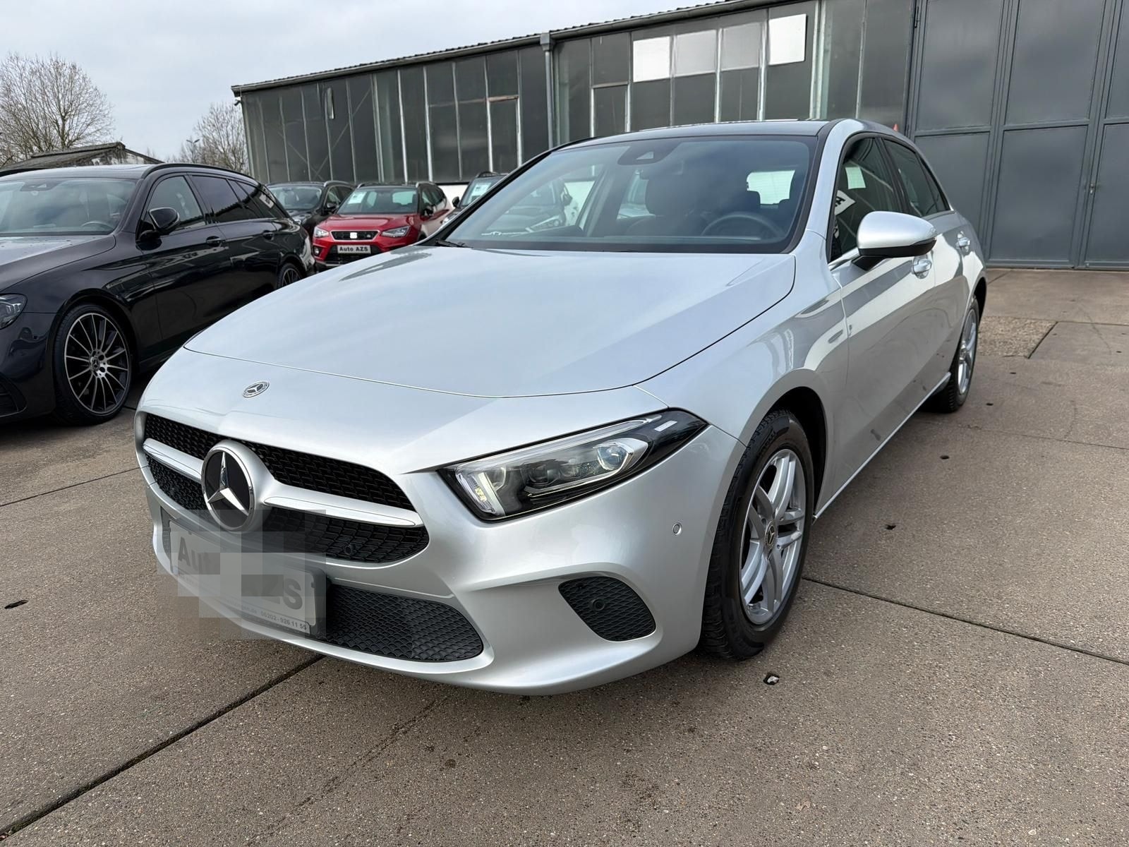 Mercedes-Benz A 200 CDI/1.Hd/AMBIENTE/NAVI/CAM/PANO/SHZ/LED foto 3