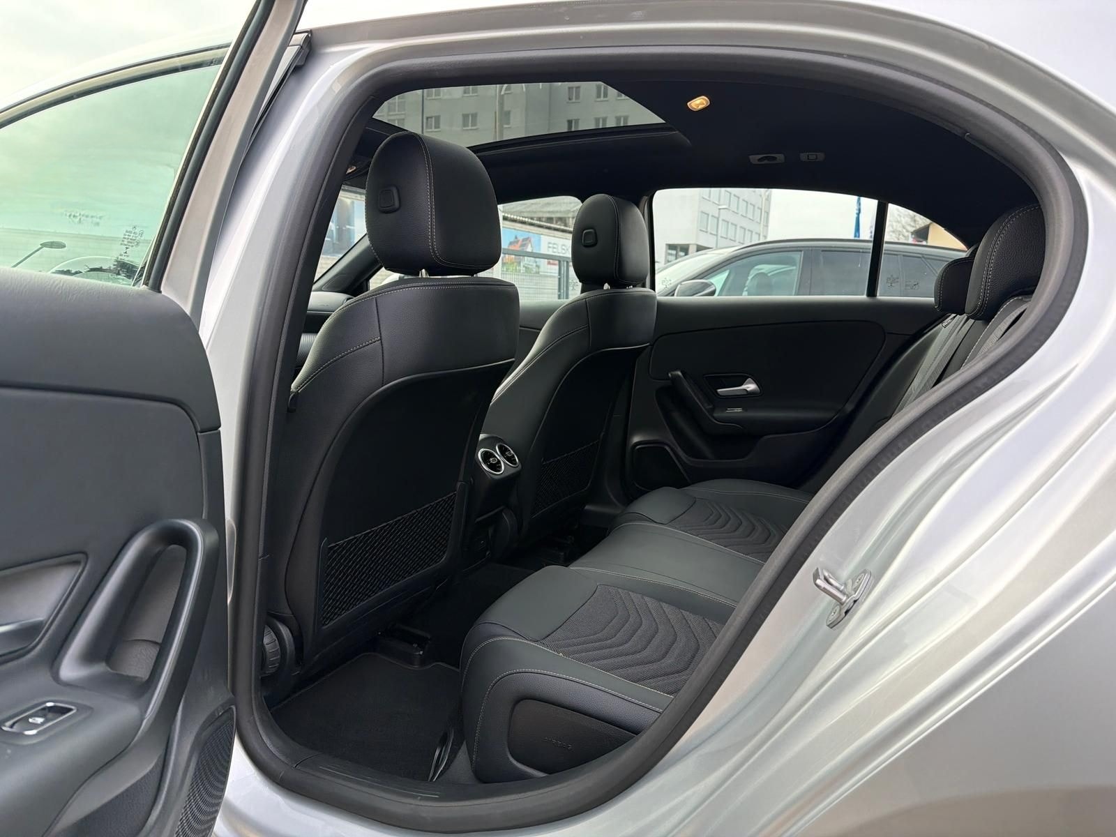 Mercedes-Benz A 200 CDI/1.Hd/AMBIENTE/NAVI/CAM/PANO/SHZ/LED foto 21