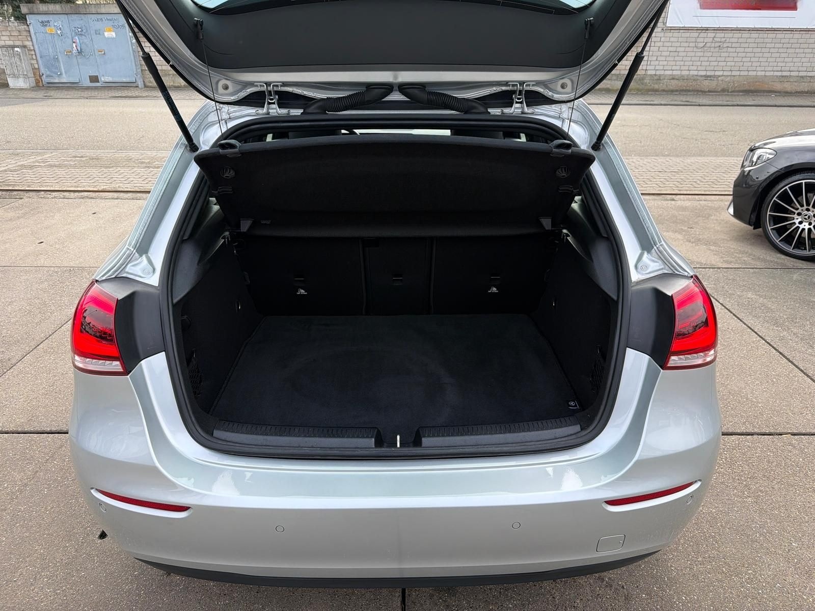 Mercedes-Benz A 200 CDI/1.Hd/AMBIENTE/NAVI/CAM/PANO/SHZ/LED foto 7