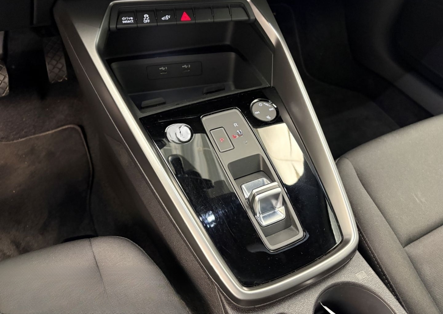 Audi A3 Sportback 40 TFSI e S tronic LED 18 PDC GRA foto 12