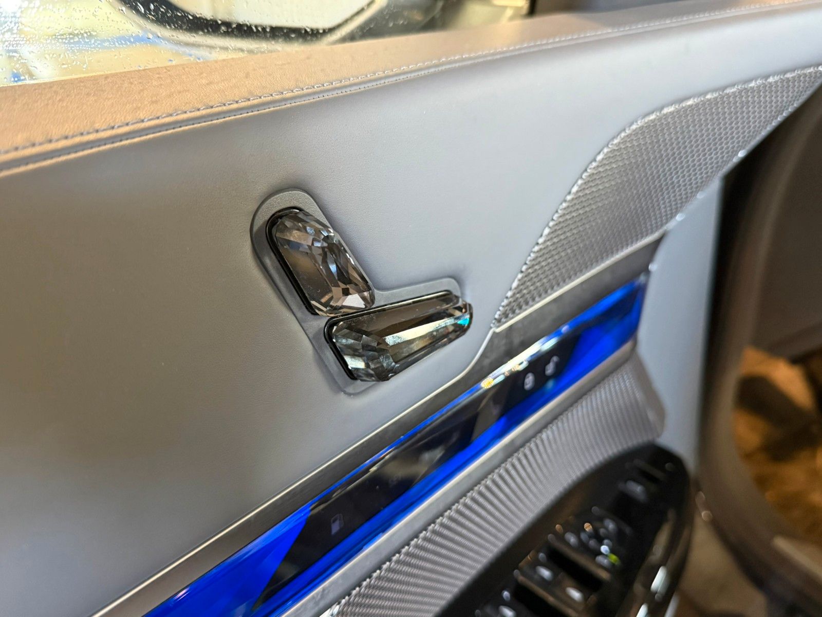 BMW 750e xDrive EXEC.LOUNGE*FOND ENTERT*voll foto 21