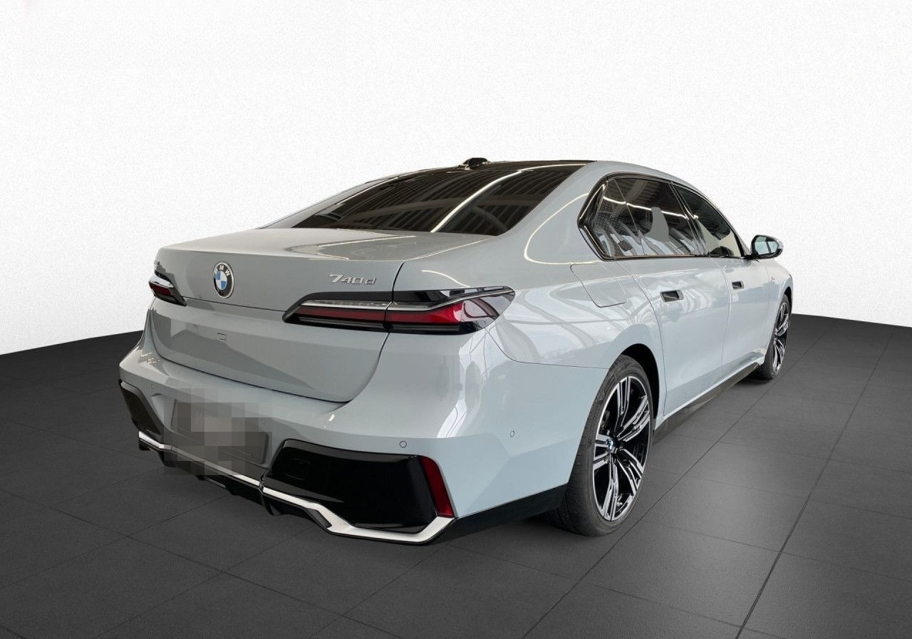BMW 740d xDr M SPORT FondEnt,AHK,SkyL,StHz,360,DAPro foto 5