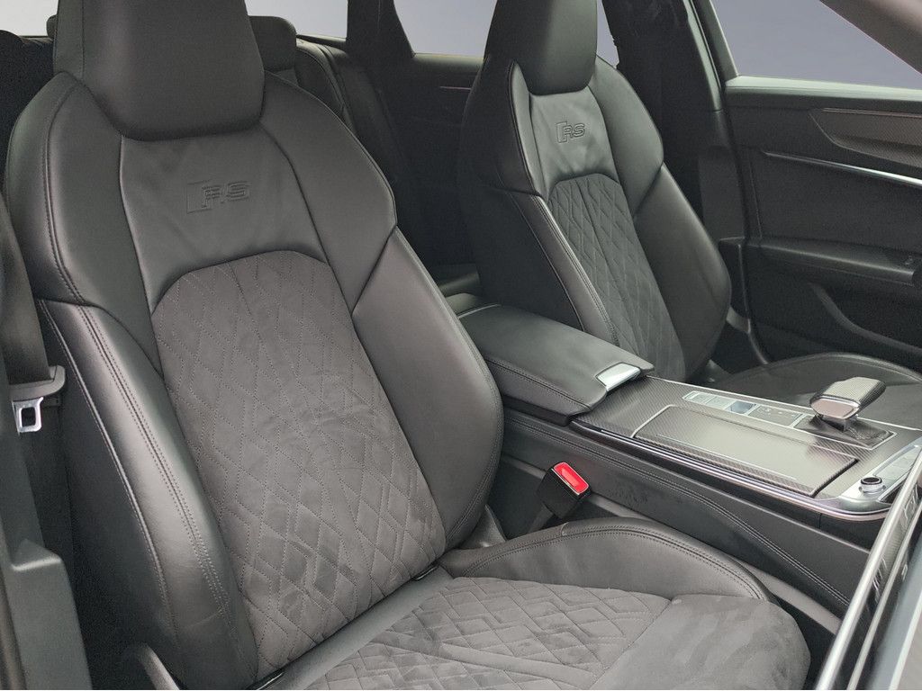 Audi RS6 Avant 4.0 TFSI quattro foto 16