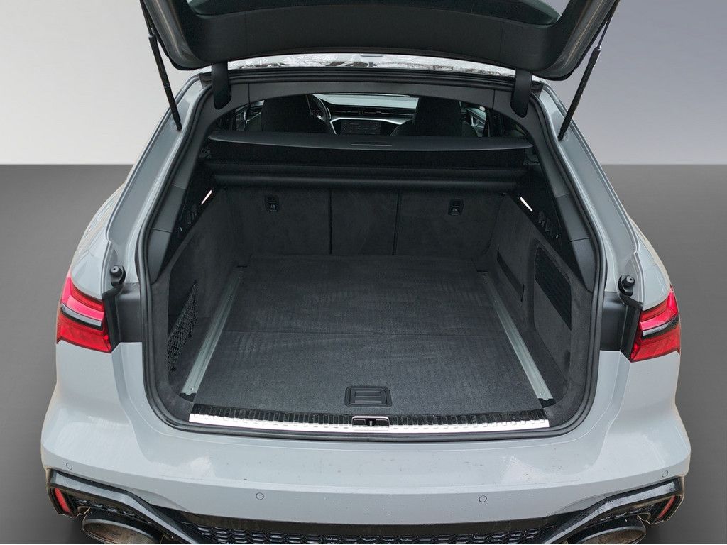 Audi RS6 Avant 4.0 TFSI quattro foto 18