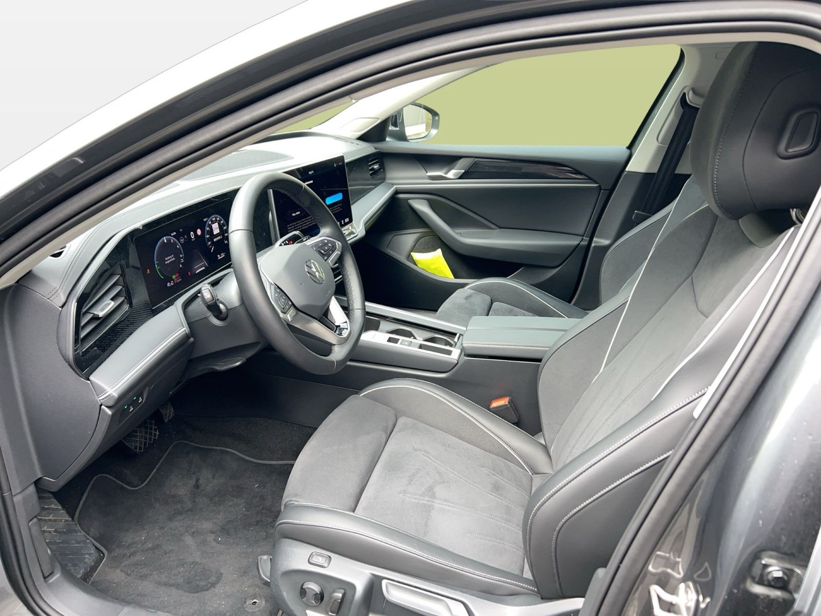 Volkswagen Passat Variant 1.5 TSI eHybrid CarPlay|AHK|HUD foto 8