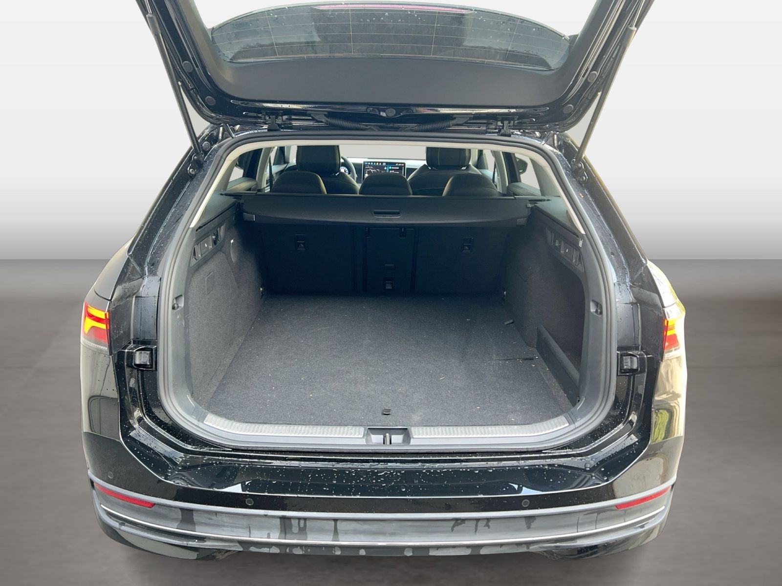 Volkswagen Passat Variant 1.5 TSI eHybrid CarPlay|AHK|HUD foto 12