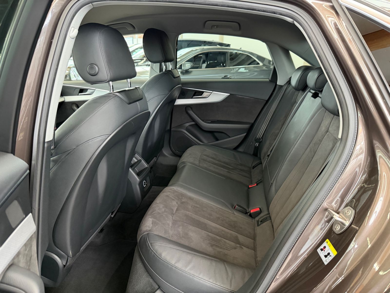 Audi A4 Lim. 2.0TDI sport Virtual LED foto 21