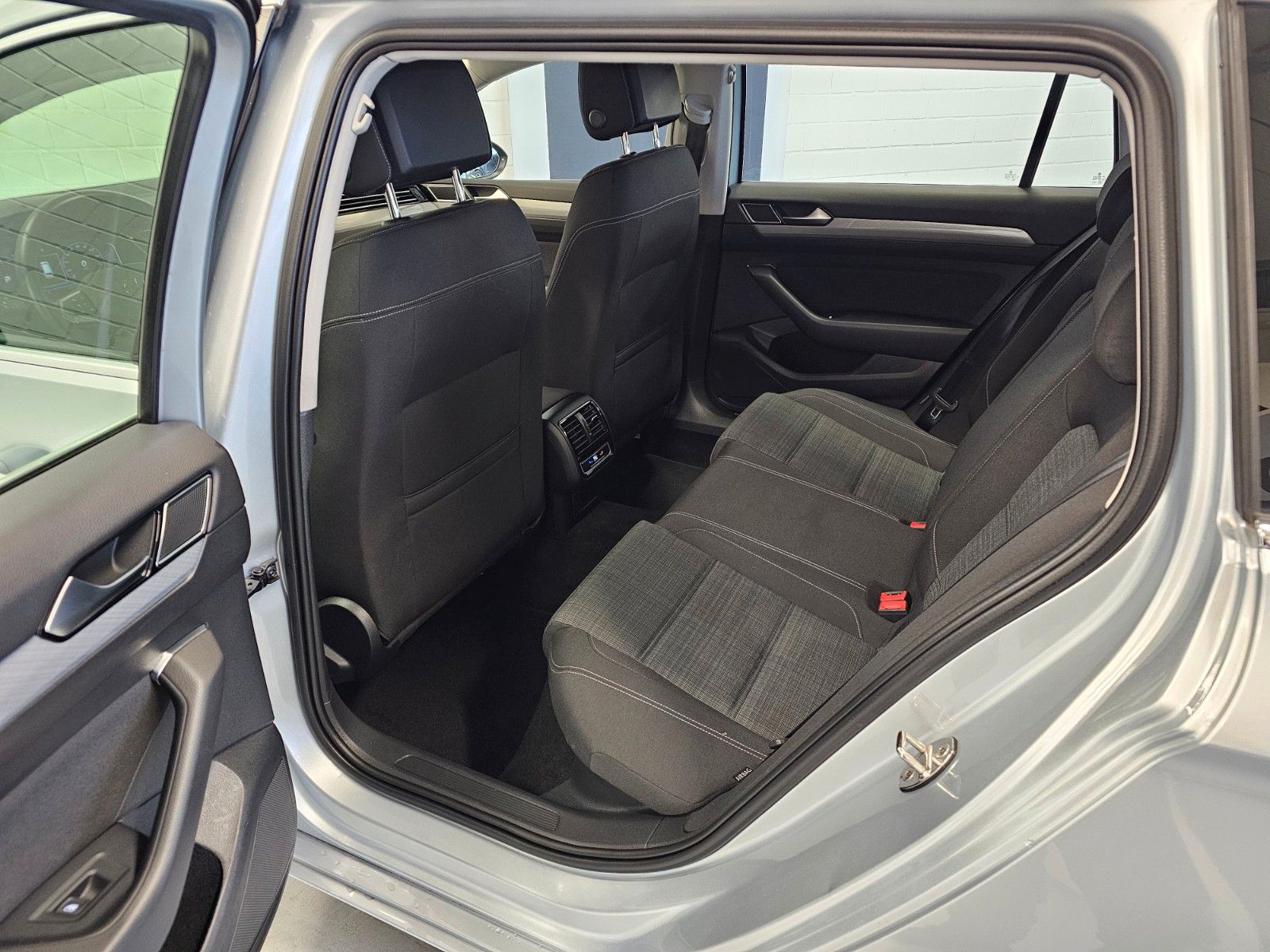 Volkswagen Passat Variant Business 2.0 TDI 4Motion + ACC/VC foto 10