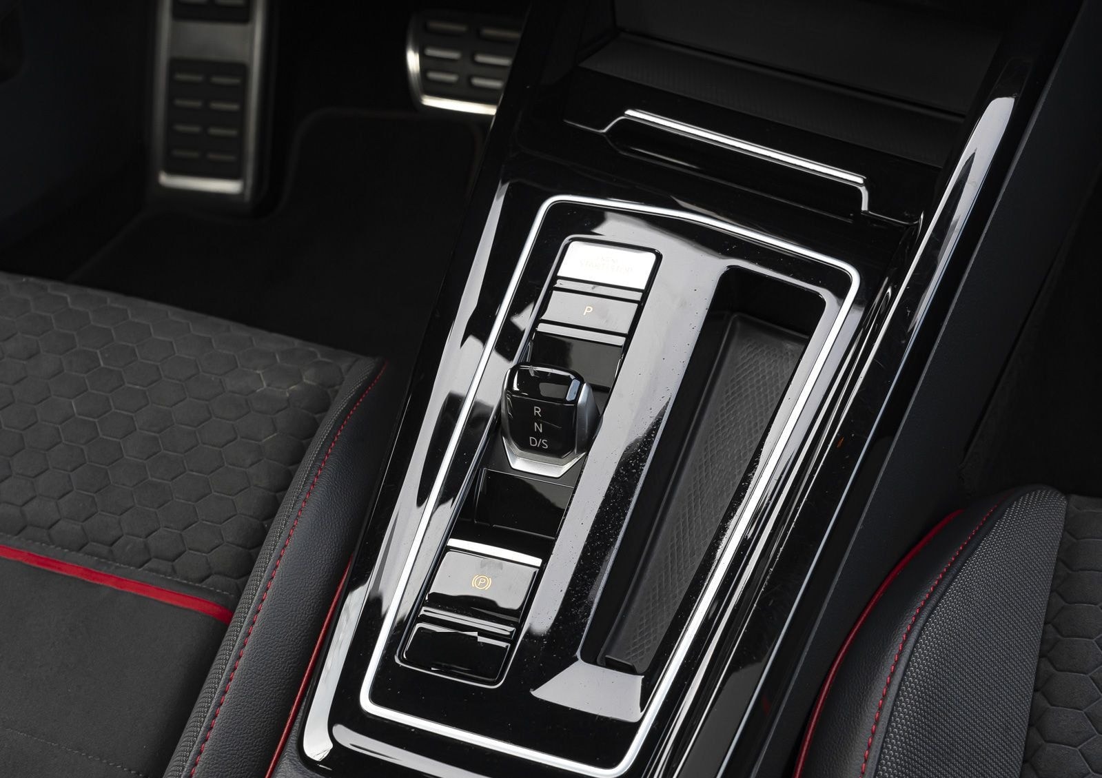 Volkswagen Golf VIII GTI Clubsport 2.0 TSI IQ.Light Navi Pa foto 16