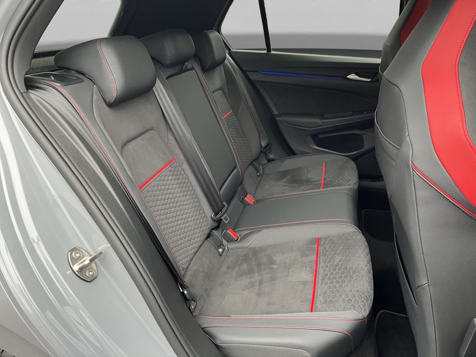 Volkswagen Golf VIII GTI Clubsport DSG Pano+LED+ACC+Kamera+ foto 22