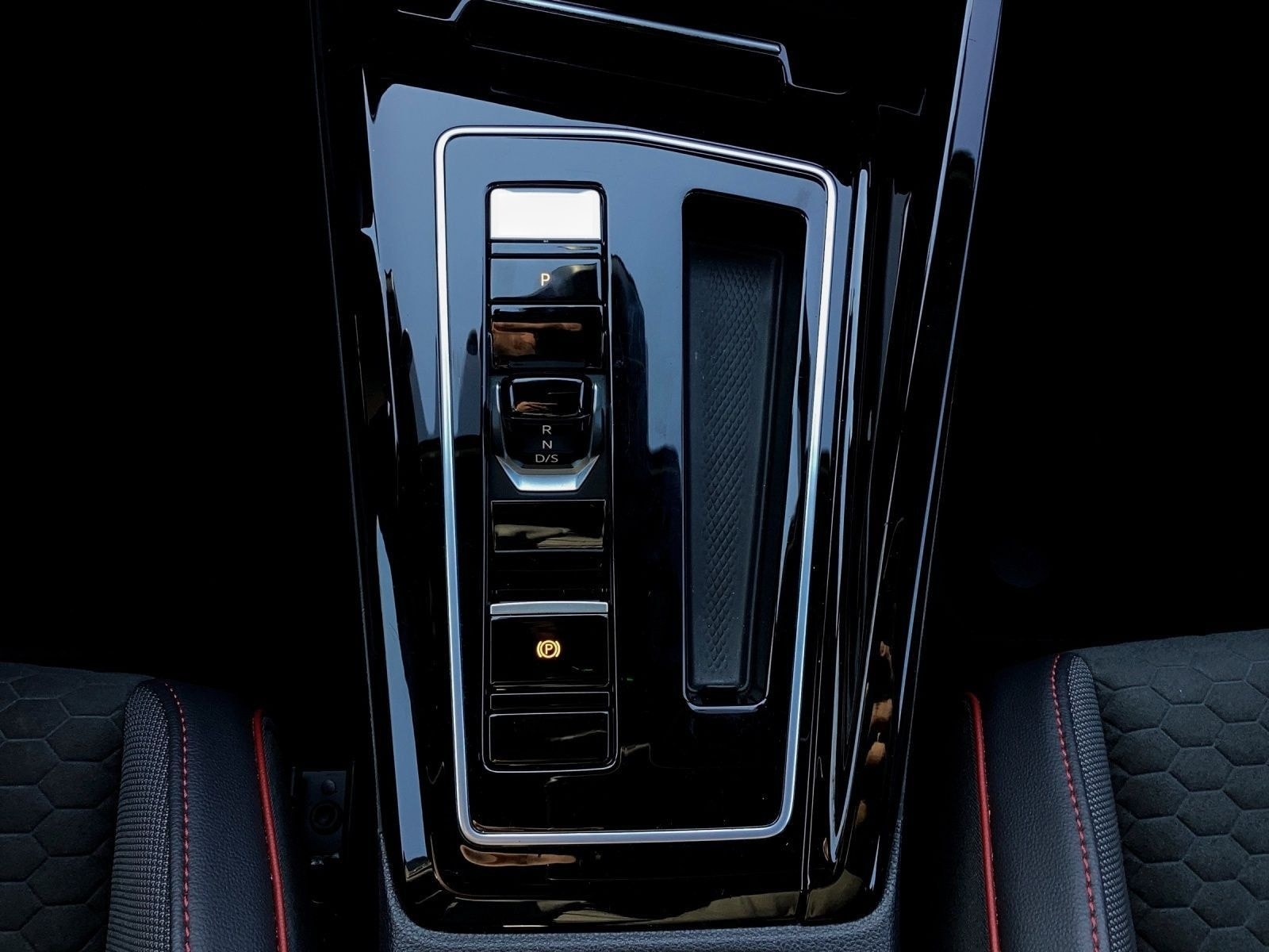 Volkswagen Golf GTI CLUBSPORT NAVI PDC+ ACC LED foto 11