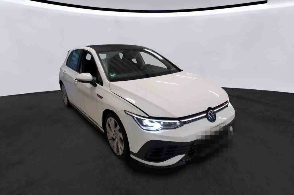 Volkswagen Golf VIII GTI CLUBSPORT 2.0 TSI AKRA KAM H&K LED foto 4