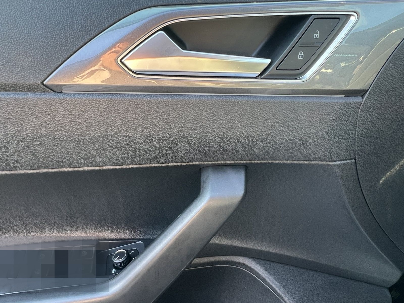 Volkswagen Polo 2.0 TSI DSG GTI LM18 BEATS NAVI LED VIRTUAL foto 8