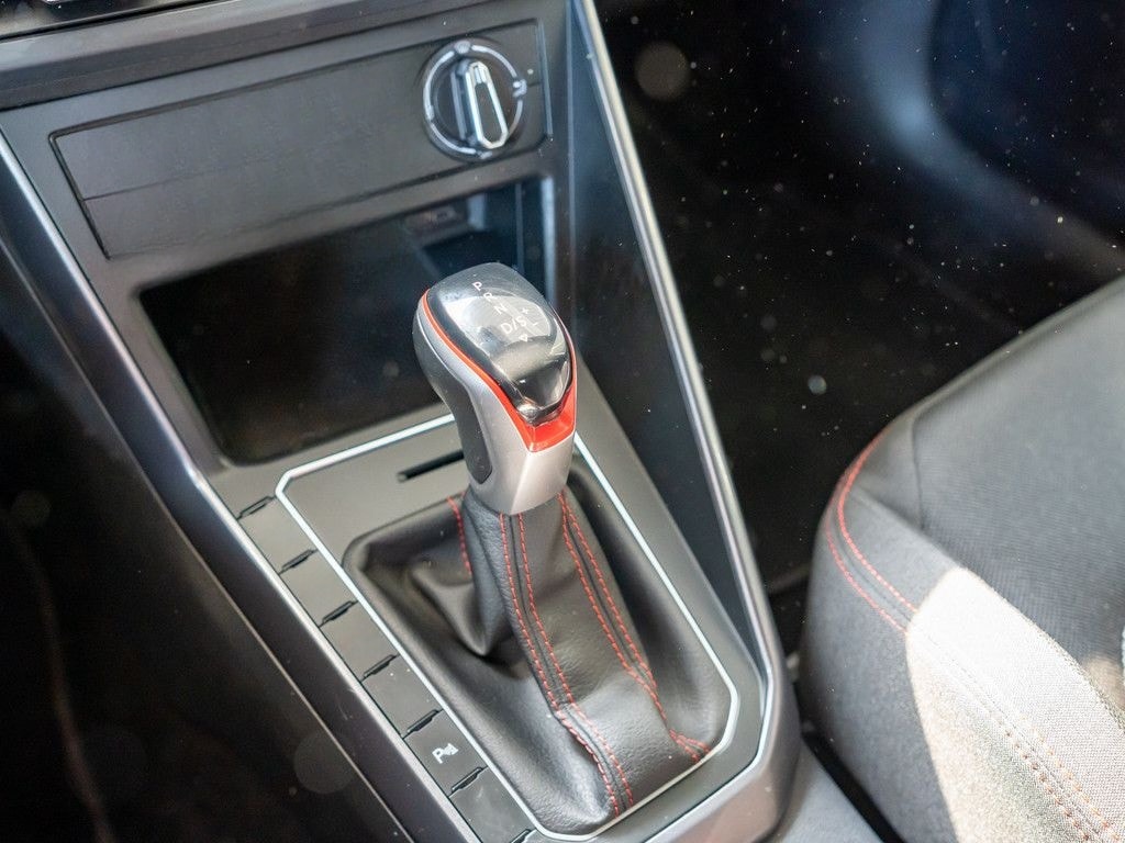 Volkswagen Polo GTI 2,0 l TSI DSG MATRIX-LED SPURH. SHZ BT foto 13