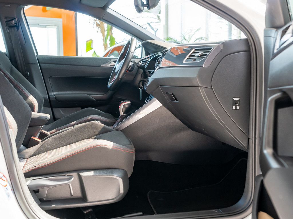 Volkswagen Polo GTI 2,0 l TSI DSG MATRIX-LED SPURH. SHZ BT foto 3