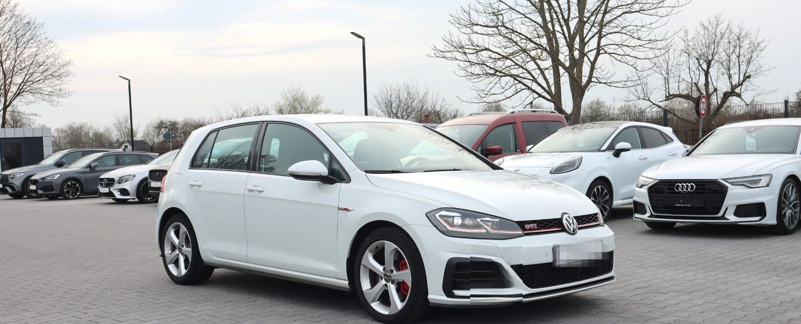 Volkswagen Golf 7 GTI Performance DSG CarPlay LED Virtual C foto 1