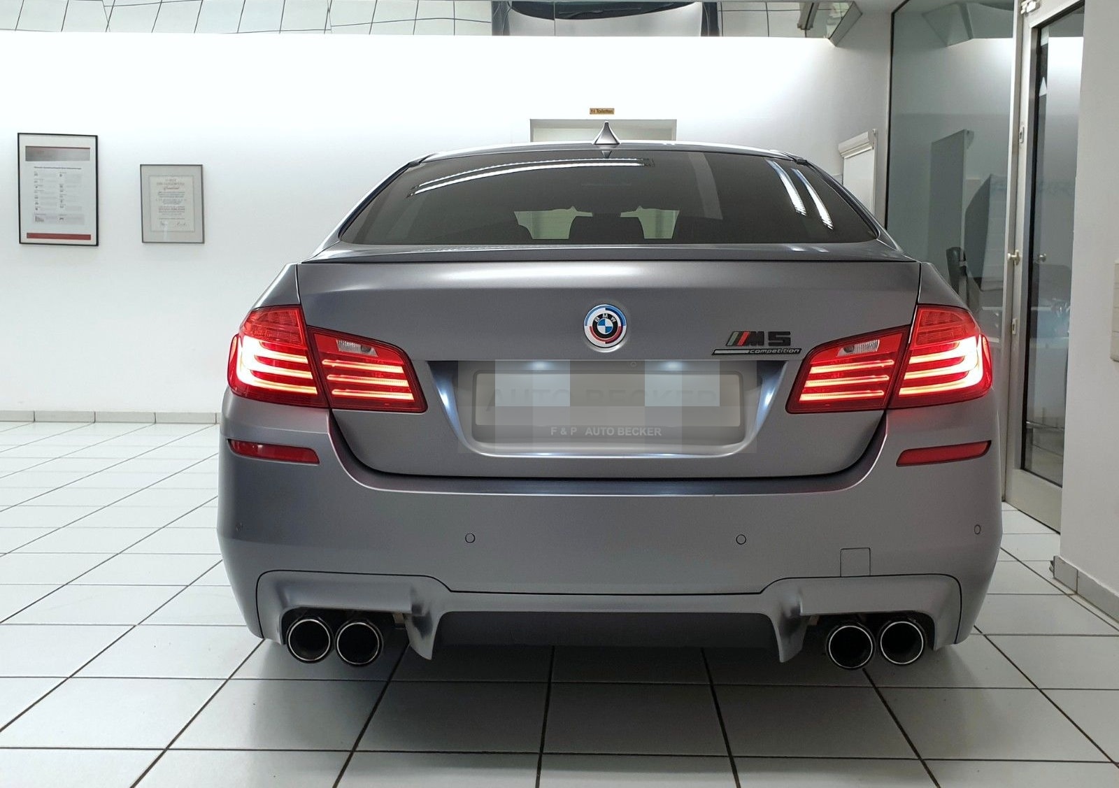 BMW M5 Competition Frozen Grey Deutsches KFZ foto 4