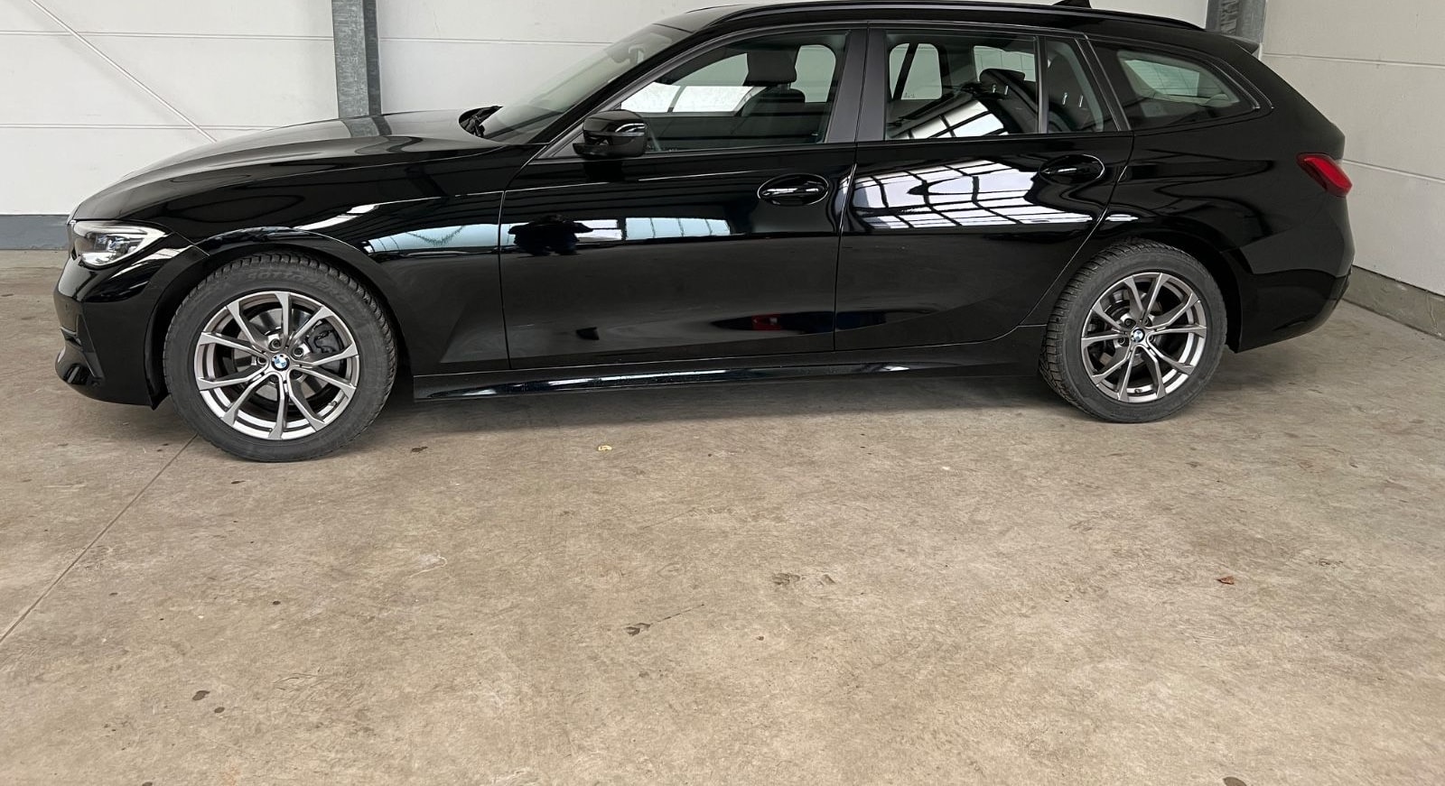 BMW 320d Touring  xDrive+Laser+HUD+Business+1.Hand foto 2