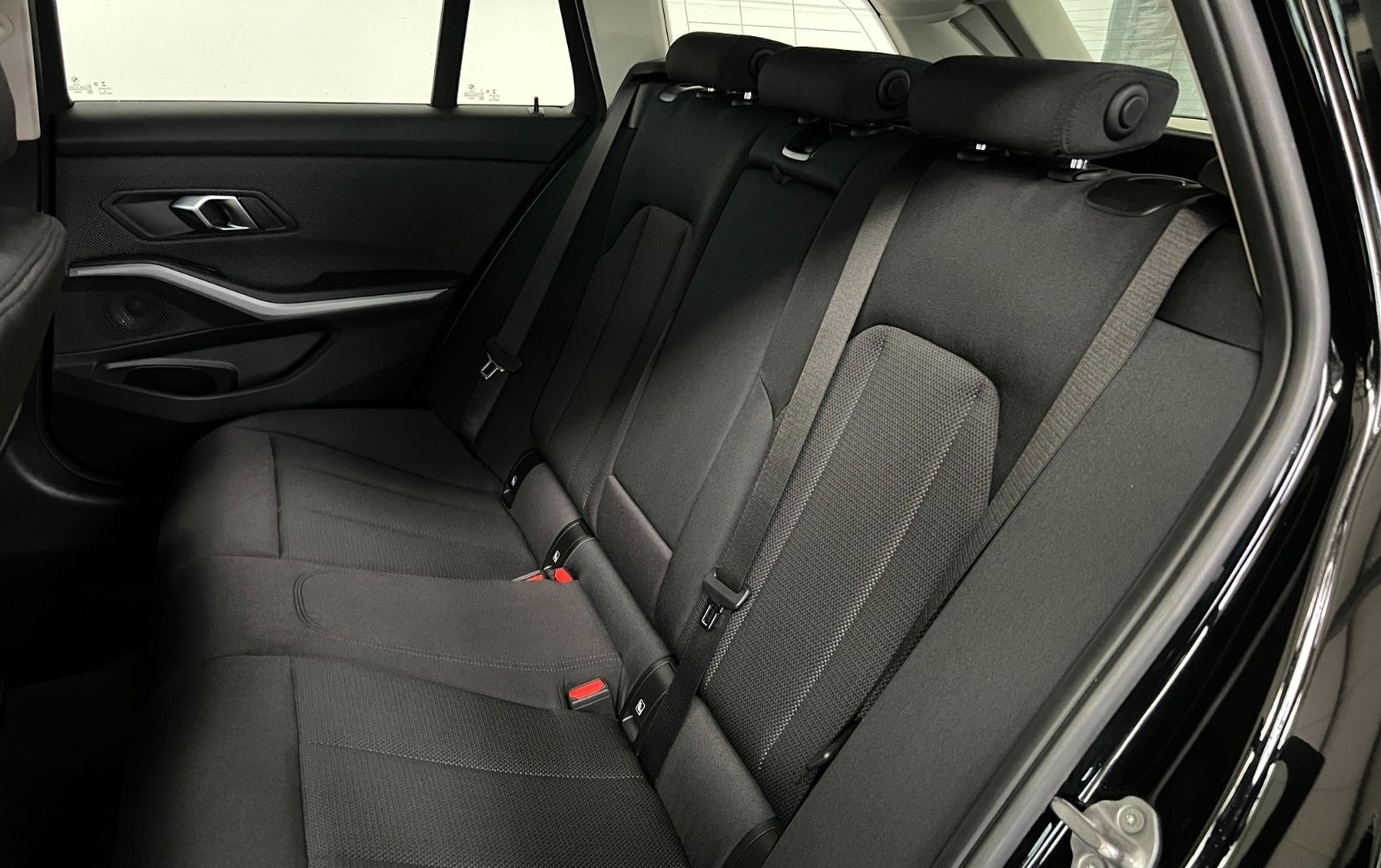 BMW 320d Touring  xDrive+Laser+HUD+Business+1.Hand foto 21