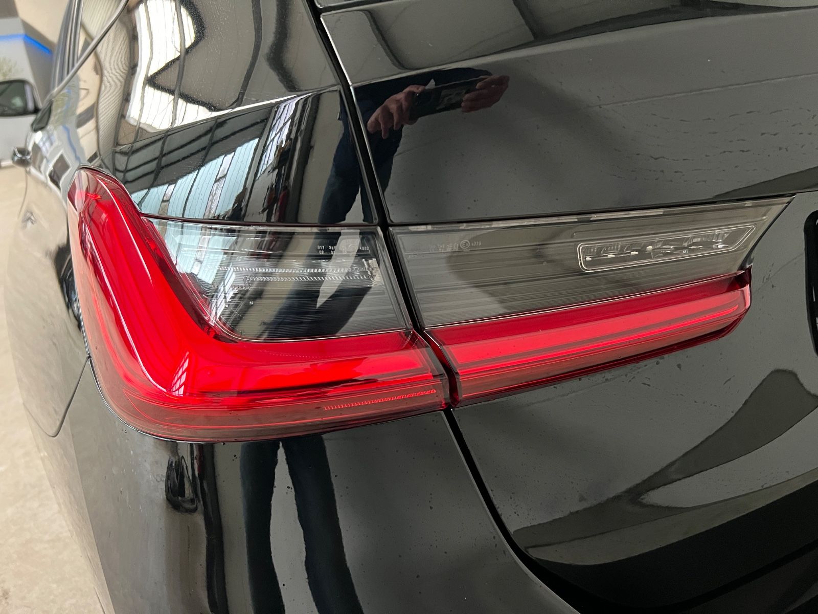 BMW 320d Touring  xDrive+Laser+HUD+Business+1.Hand foto 24