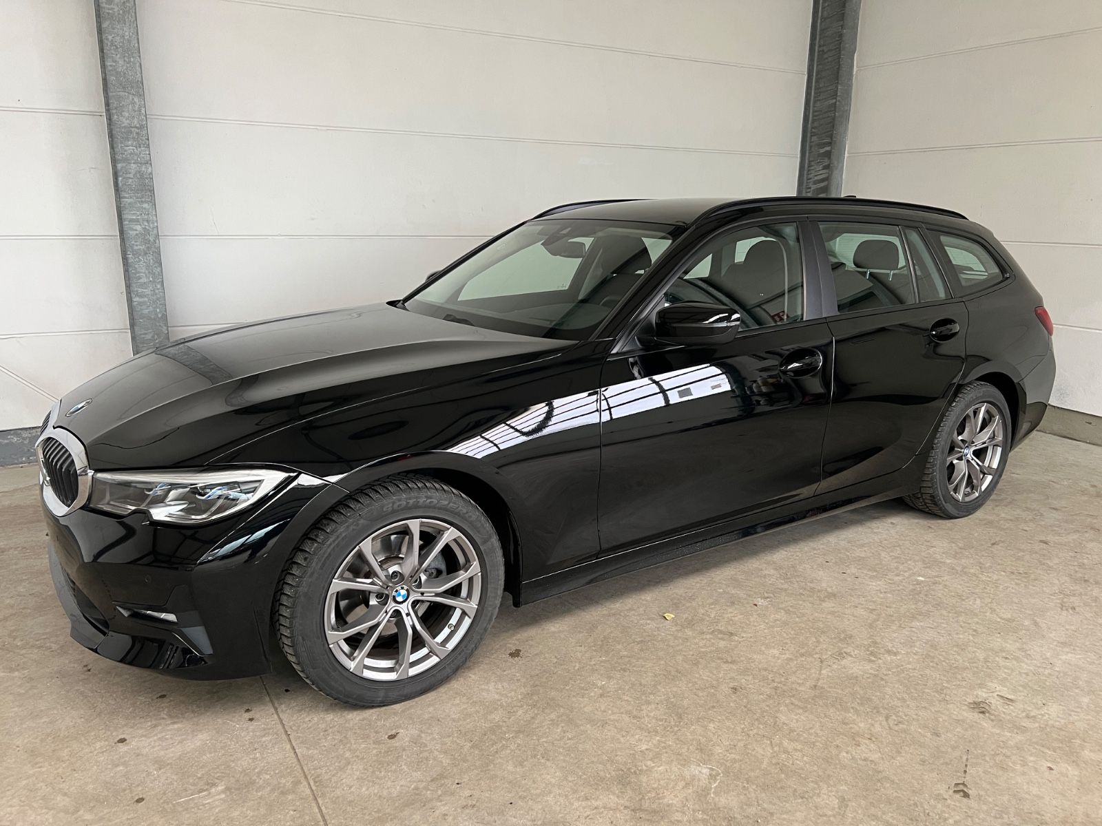 BMW 320d Touring  xDrive+Laser+HUD+Business+1.Hand foto 4