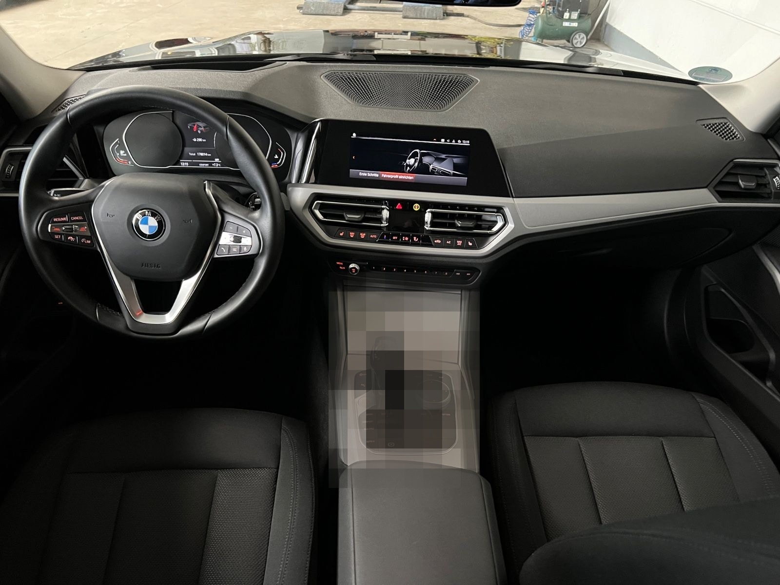 BMW 320d Touring  xDrive+Laser+HUD+Business+1.Hand foto 9