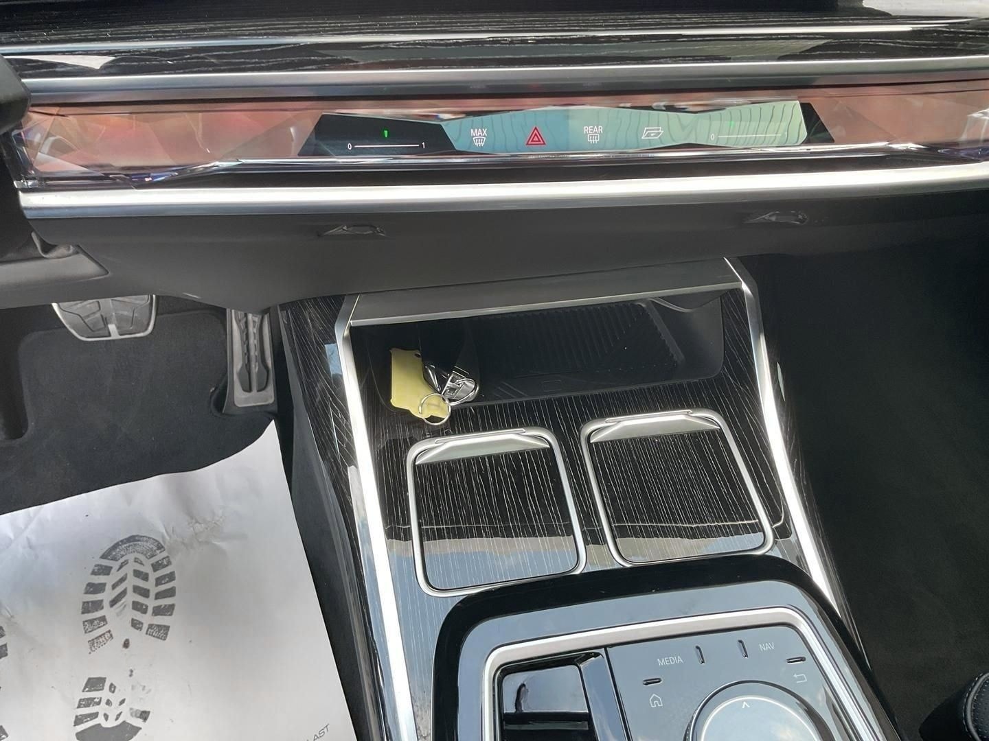 BMW 740 d xDrive M Sport Leasing 999,- brutto o. Anz foto 12