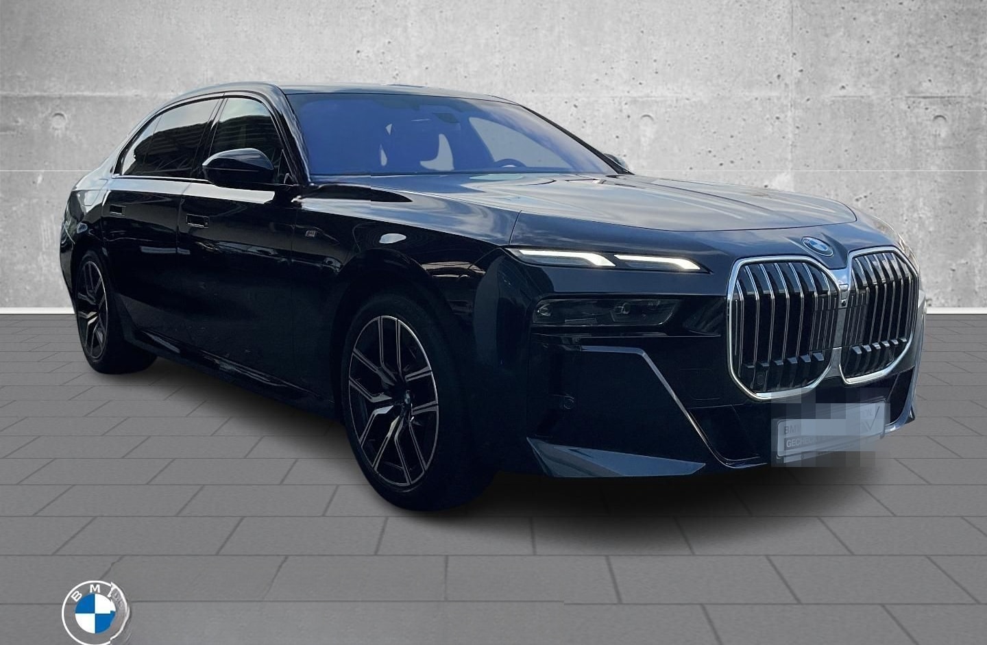 BMW 740 d xDrive M Sport Leasing 999,- brutto o. Anz foto 4