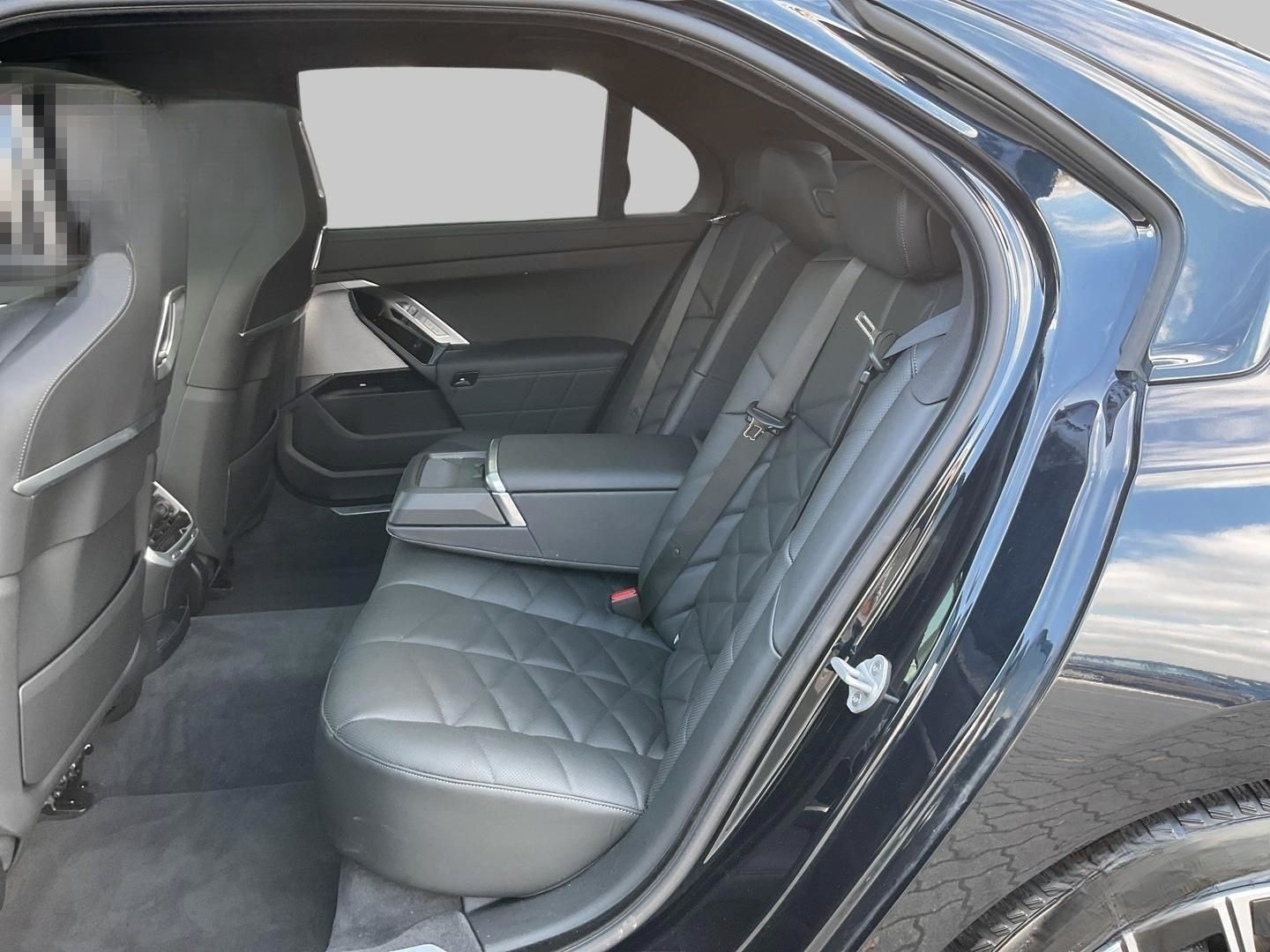 BMW 740 d xDrive M Sport Leasing 999,- brutto o. Anz foto 8