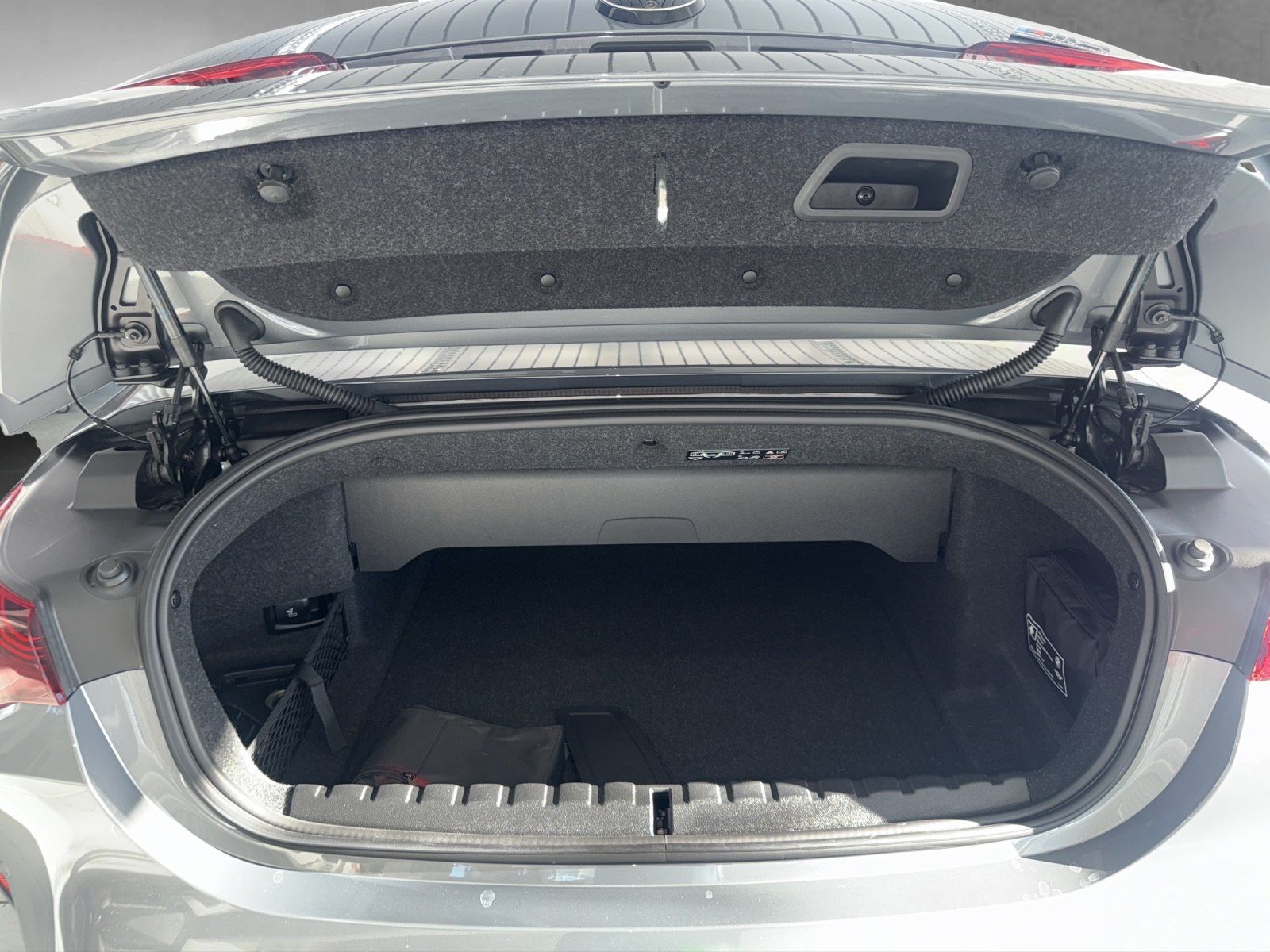 BMW M4 Competition xDrive Cabrio Carbon Exterieur+In foto 11