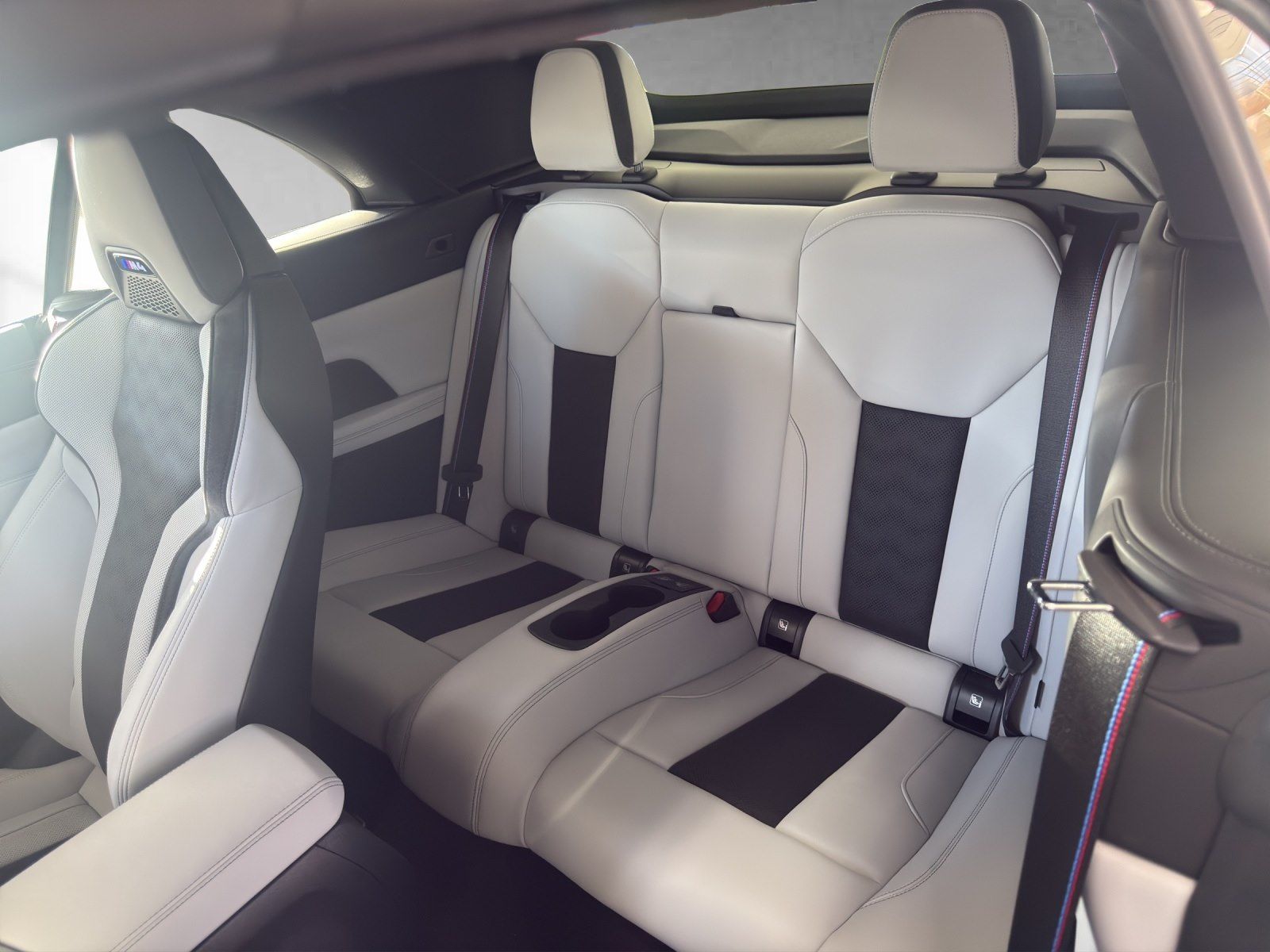 BMW M4 Competition xDrive Cabrio Carbon Exterieur+In foto 10