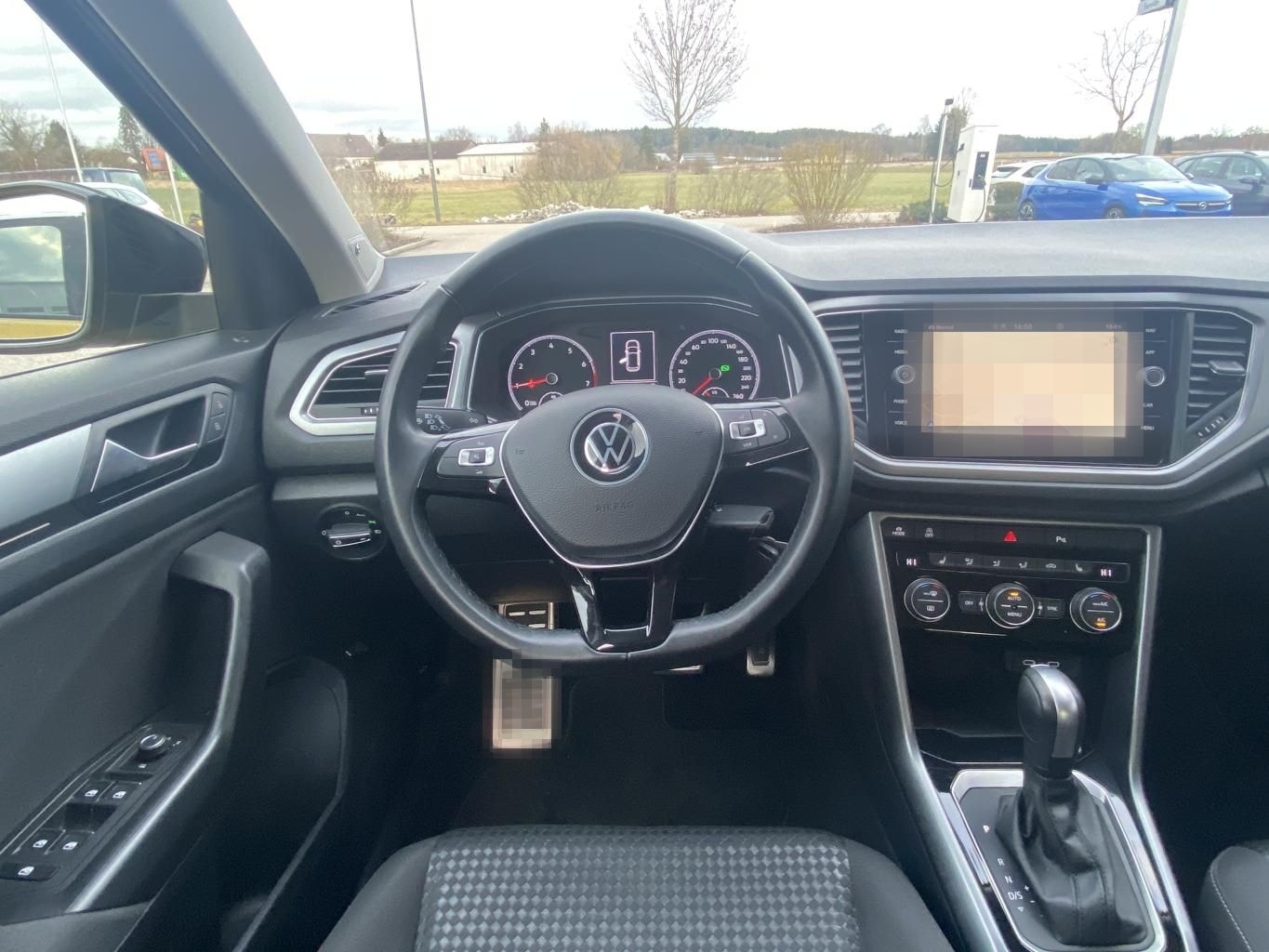 Volkswagen T-Roc 1.5 TSI DSG Active BEATS+EL.HECKAPP-CONNEC foto 11