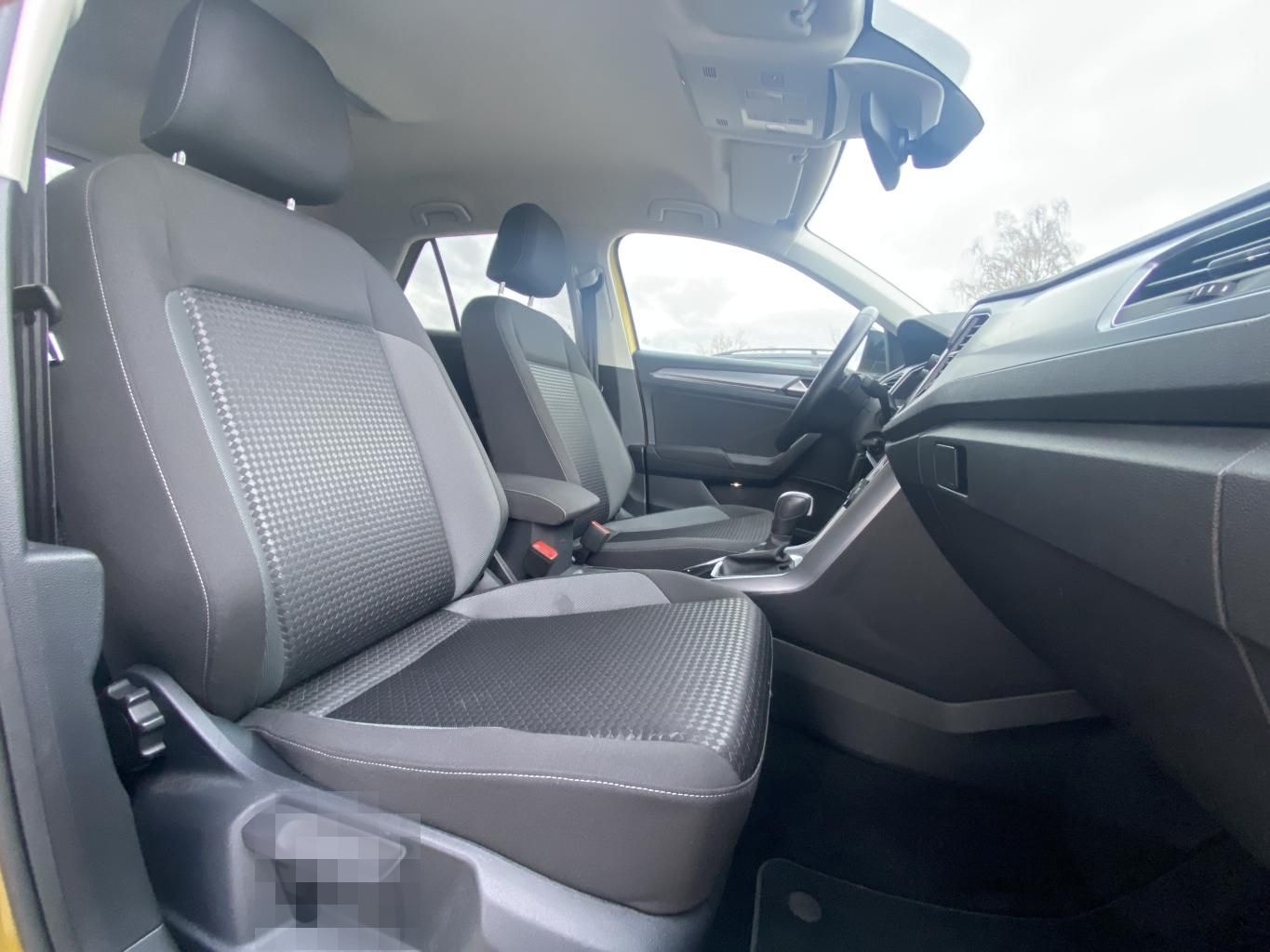 Volkswagen T-Roc 1.5 TSI DSG Active BEATS+EL.HECKAPP-CONNEC foto 13