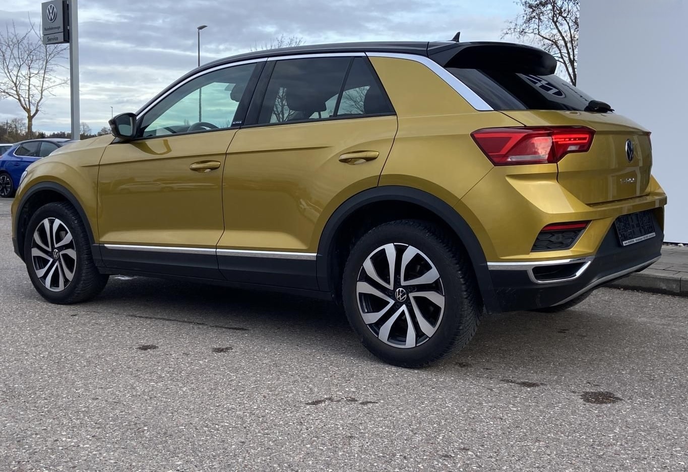 Volkswagen T-Roc 1.5 TSI DSG Active BEATS+EL.HECKAPP-CONNEC foto 3