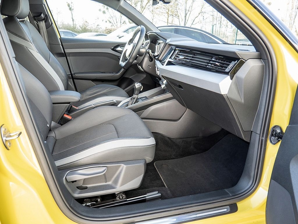 Audi A1 Sportback S line 25 TFSI LED KLIMA PDC KLIMA foto 3