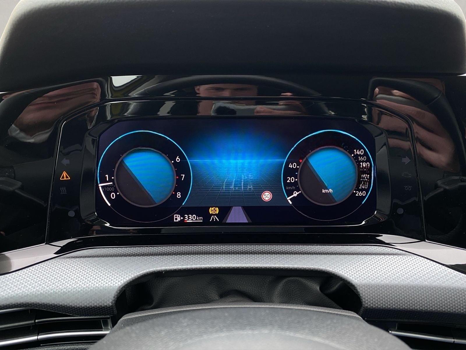 Volkswagen Golf VIII 1.5 TSI Active *KAMERA SHZ* foto 13