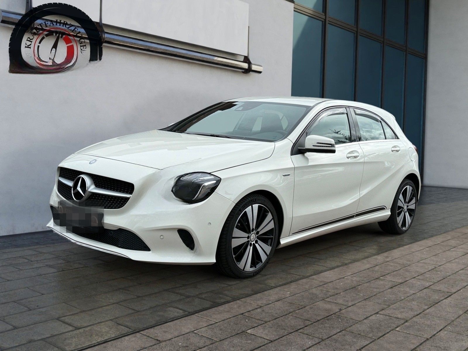 Mercedes-Benz A 220 4MATIC*NAVI*AUTOM*LED*KLIMAAUT.*S-Heft* foto 1