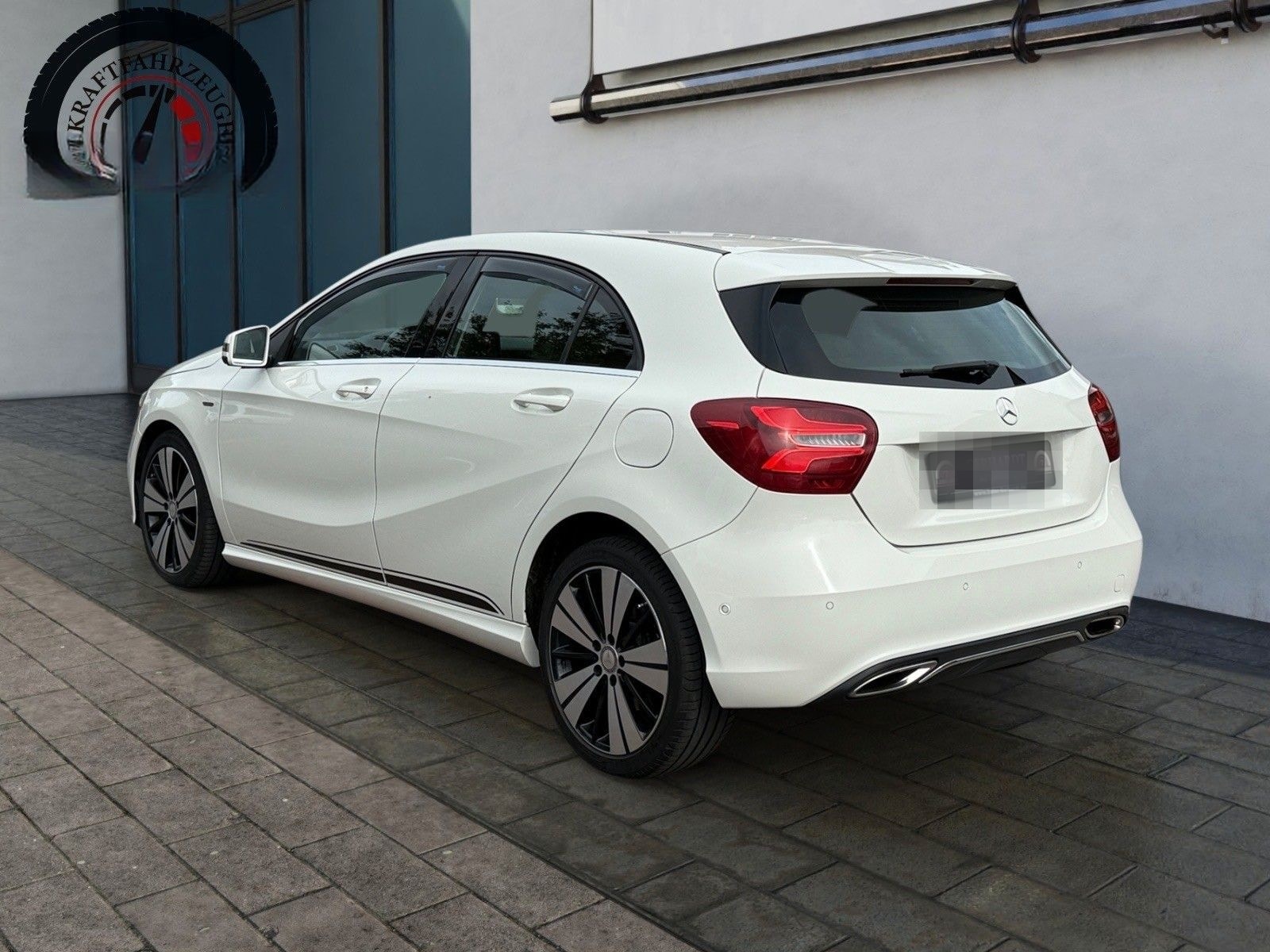 Mercedes-Benz A 220 4MATIC*NAVI*AUTOM*LED*KLIMAAUT.*S-Heft* foto 5