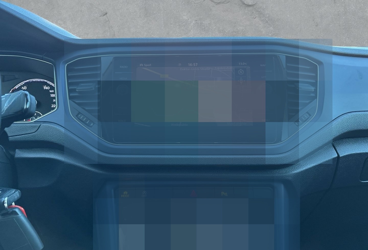 Volkswagen T-Roc United ACT 1.5 TSI 6-Gang Navi El. Heckkla foto 13