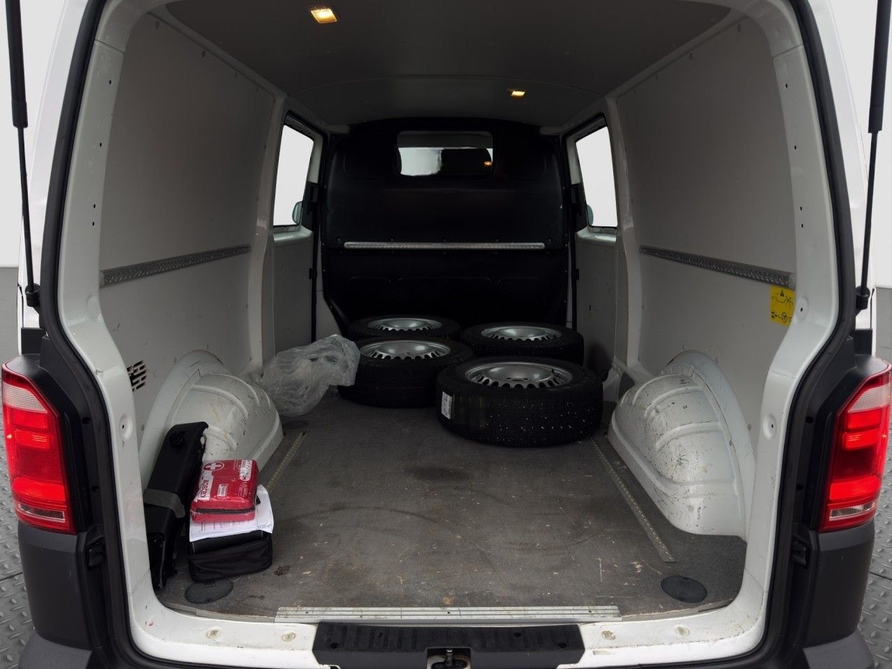 Volkswagen T6 Kasten lang/Klima/Navi/AHK/3-Sitze/2xSchiebet foto 15