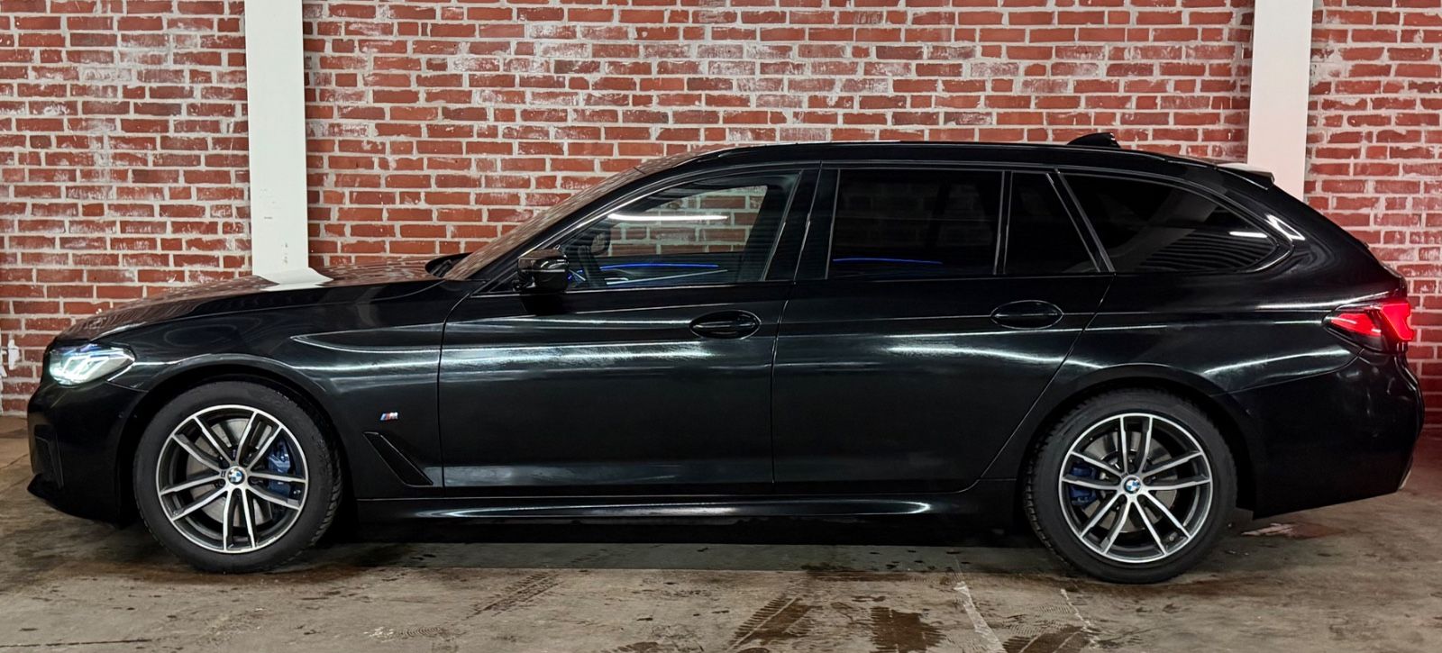 BMW 530d Touring M Sport LASER/HUD/ACC/PANO/STHZ/AHK foto 2