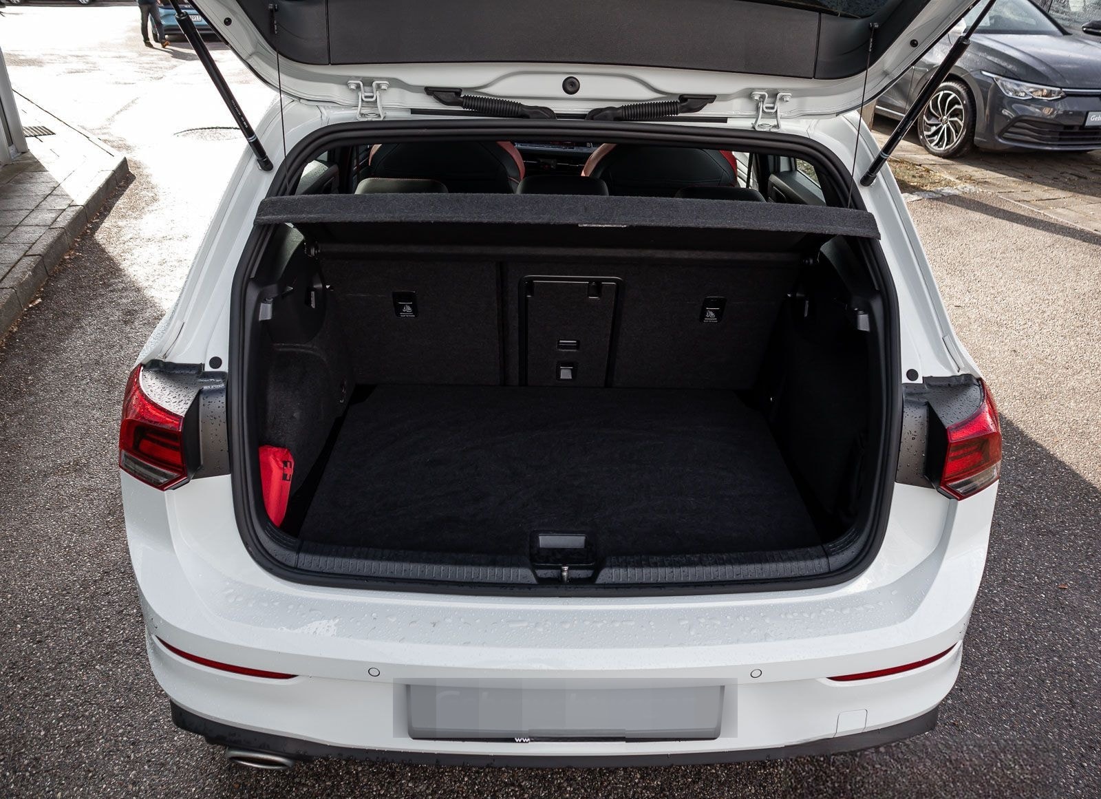 Volkswagen Golf VIII GTI Clubsport 2.0 TSI LED+ Navi ParkPi foto 24