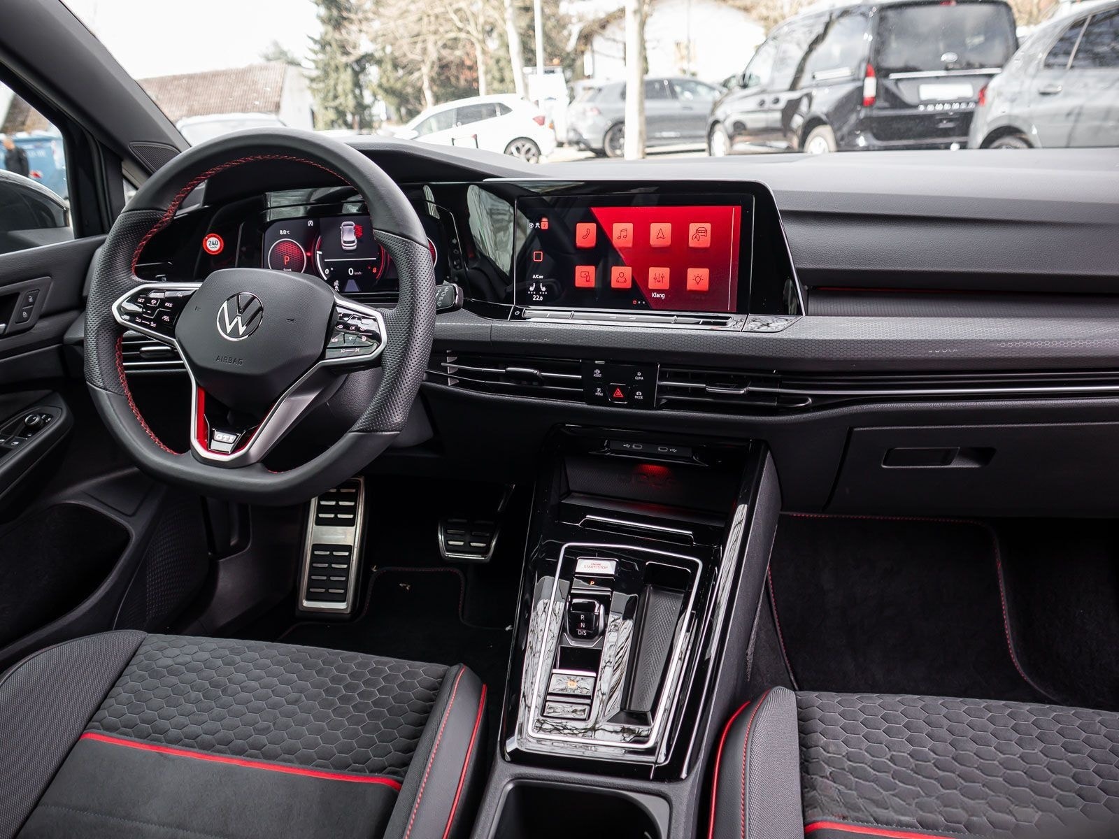 Volkswagen Golf VIII GTI Clubsport 2.0 TSI LED+ Navi ParkPi foto 12