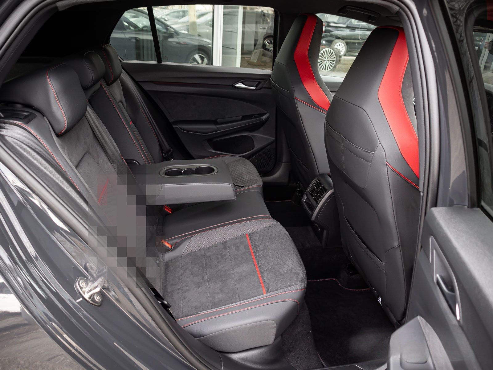 Volkswagen Golf VIII GTI Clubsport 2.0 TSI LED+ Navi ParkPi foto 15